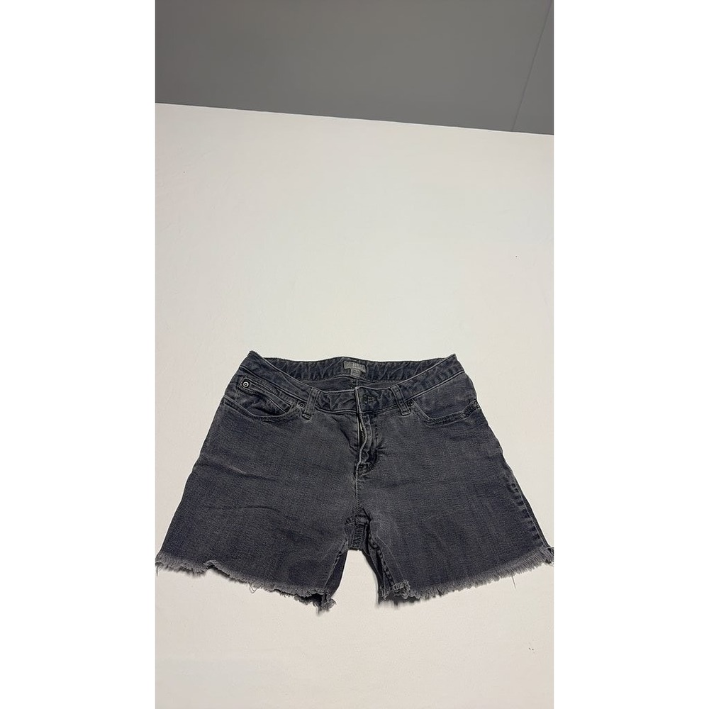 J-Jill Women Gray Denim Shorts Slim Leg Frayed Hem Size 8 Petite